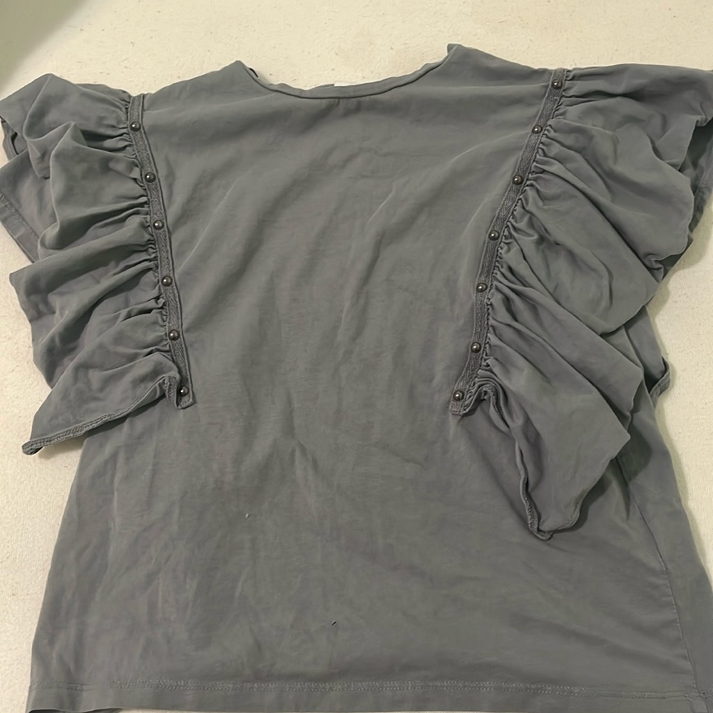 Grey shirt